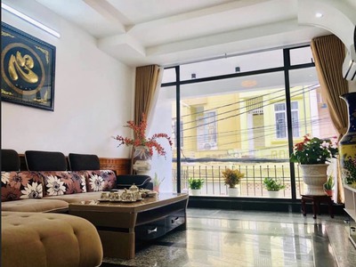 Cho thuê nhà nguyên căn tại Kiều Sơn, Văn Cao. Nhà chia phòng thiết kế cực đẹp. 2