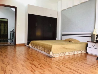 Cho thuê nhà nguyên căn tại Kiều Sơn, Văn Cao. Nhà chia phòng thiết kế cực đẹp. 5