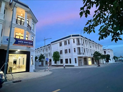 Nhà chính chủ kẹt tiền cần bán gấp 0