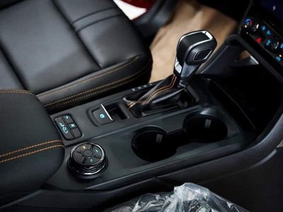 Ford Ranger Wildtrak 2023 giao ngay không lạc, tặng phụ kiện 3