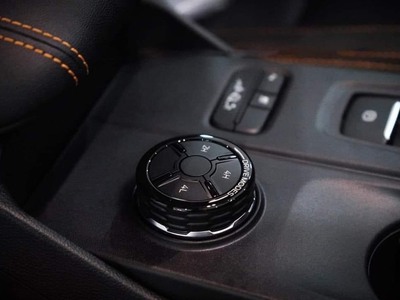 Ford Ranger Wildtrak 2023 giao ngay không lạc, tặng phụ kiện 5