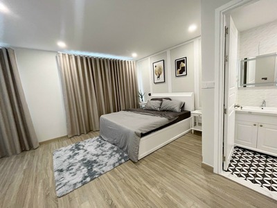 Cho thuê vista verde - 3pn - 130m2 - full nt 30tr bao phí quản 1