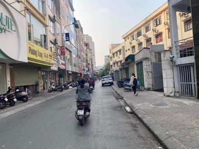 Bán nhà mặt phố Nguyễn Văn Tuyết, 65m2, 18.3 tỷ 1