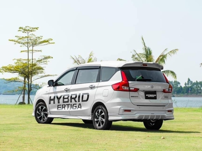 Suzuki Ertiga Hybrid mẫu MPV đa dụng 1
