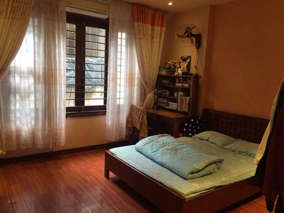 Bán biệt thự tây hồ, đường lạc long quân, tdt 135m x 5t, giá chỉ nhỉnh 19 tỷ, ô tô tránh đỗ vào nhà 2