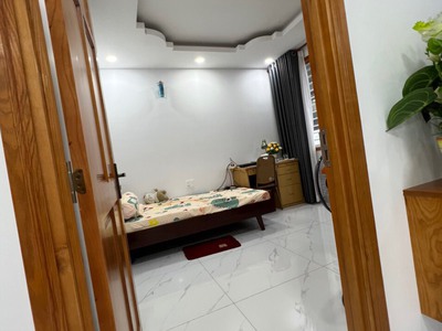 Cần cho thuê phòng trong căn hộ 2pn tại chung cư green building 2