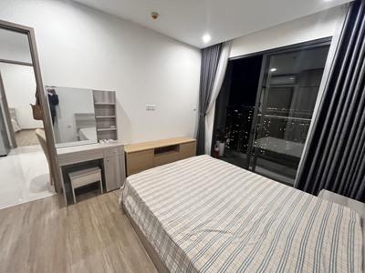 Cho thuê căn 2PN2WC full hết nội thất view hồ bơi, chỉ cần xách vali vô ở Vinhome Grand Park quận 9 2
