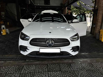 Bank bán mer E300 amg T6.2022 trắng như mới 0