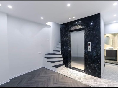 Nhà đẹp ở ngay đón Tết, Giảm 2 tỷ Cần bán gấp nhà mặt phố Hoàng Ngân 44m2, 7T,  thang máy, thông sàn 2