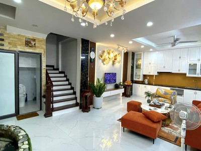 Bom tấn  nhà tôn đức thắng. ngõ ba gác,nông.50m 5ty2 full nội thất 2