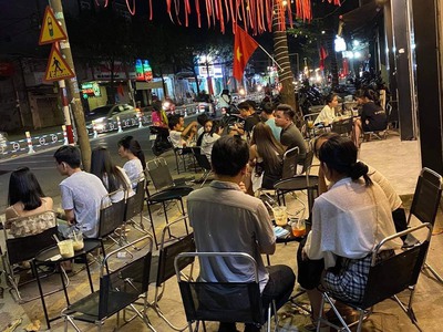 Cần sang quán Cafe ở mặt tiền đường Nguyễn Ái Quốc 1