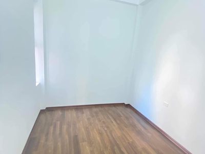 Bán gấp nhà Trung Liệt, 40m2, ngõ thông Thái Hà, ô tô cách nhà 15m giá chỉ 5,5 tỷ. 4