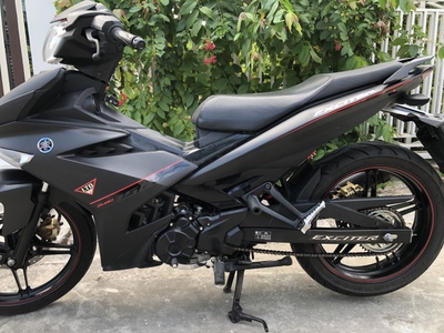 Cần bán ex 150 đen sần 4