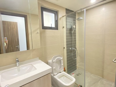 Chị mình cần thu hồi vốn để đi nước ngoài nên nhượng lại căn hộ cao cấp hado centosa 4