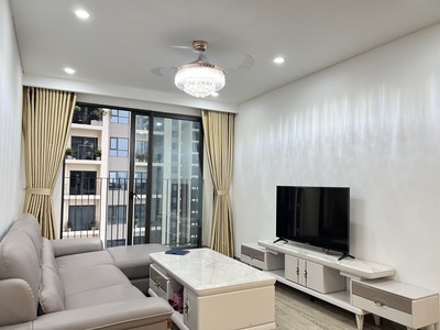 Chị mình cần thu hồi vốn để đi nước ngoài nên nhượng lại căn hộ cao cấp hado centosa 2