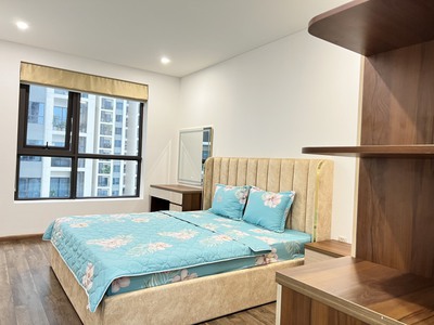 Chị mình cần thu hồi vốn để đi nước ngoài nên nhượng lại căn hộ cao cấp hado centosa 1