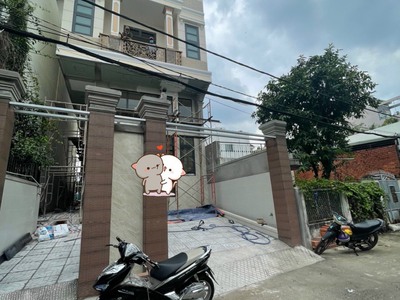 Cần bán căn hộ dịch vụ - ngay trung tâm chợ thủ đức 2