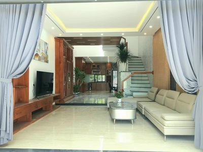 Bán nhà 3 tầng đẹp đường Nguyễn Sắc Kim gần Võ Chí Công, Hoà Xuân 0