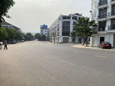 Bán shophouse liền kề đối diện chợ Kim Tân sầm uất ngay tại phố cổ Lào Cai, phường Kim Tân 2