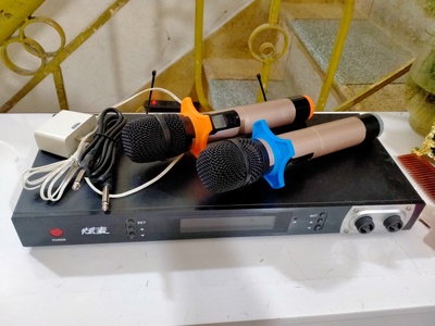 Bán cặp Mic bãi 6hộp sóng lớn 4