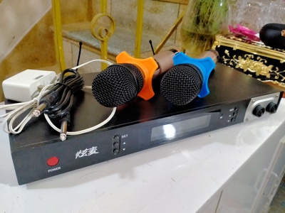 Bán cặp Mic bãi 6hộp sóng lớn 3