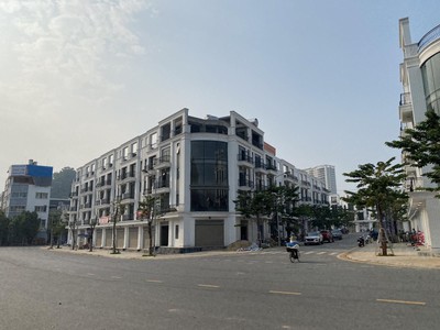 Bán Shophouse Kinh Doanh Sầm Uất Bậc Nhất Của TP Lào Cai Hiếm Có Khó Tìm 1
