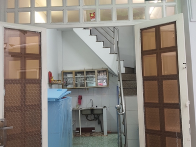 Cho thuê nhà 750/2 Đoàn Văn Bơ, P16, Quận 4 0