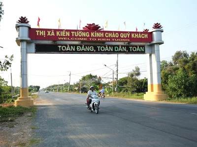 Cần vốn kinh doanh - bán lô đất siêu rẻ - mặt tiền QL62, 2 mặt tiền - thổ 100 - 1000m2 - chỉ 4.6tỷ 1