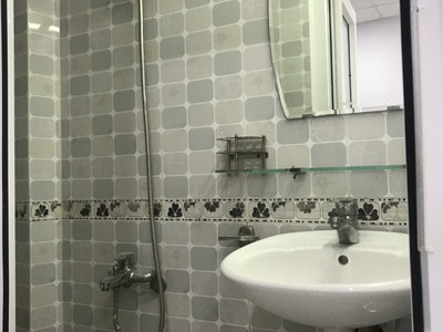 Nhà cho thuê nguyên căn Tô Hiến Thành, F15, Q10.Dt:4,5x7. lửng 2 lầu  st .3pn 4wc.Giá:16tr/tháng 5