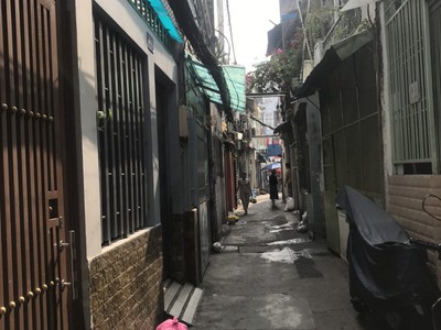 Nhà cho thuê nguyên căn Tô Hiến Thành, F15, Q10.Dt:4,5x7. lửng 2 lầu  st .3pn 4wc.Giá:16tr/tháng 6