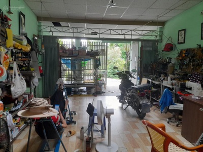 Chính chủ kẹt tiền cần bán gấp nhà riêng tại bình chánh, hẻm xe hơi thoải mái 3