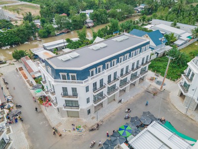 Căn góc 1 trệt 3 lầu, gần 2 khu chợ và kênh Sẻo Xào thuộc dự án chợ Thới Lai 1