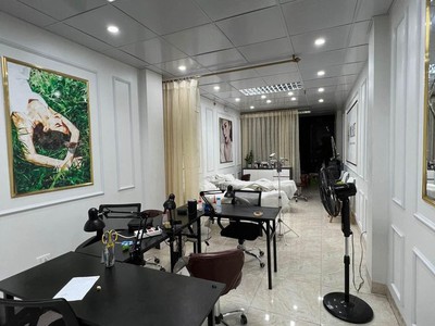 Cho thuê, sang nhượng nhà mới, thang máy, thông tầng, oto vào nhà, đường oto tránh oto, spa, thẩm 4
