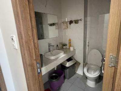 Cho thuê, sang nhượng nhà mới, thang máy, thông tầng, oto vào nhà, đường oto tránh oto, spa, thẩm 3