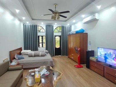 Cực hot bán nhà Thái Hà quận Đống Đa, gần bãi gửi xe ô tô, 48mx4t, MT 4,5m, chỉ 5 tỷ 500 triệu, nhà 0