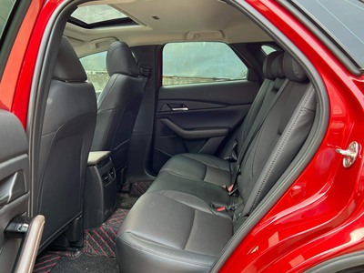 CX 30 Premium 2021 lướt 5.500km like new bao test 12