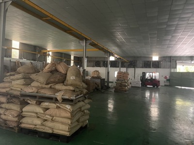 Cho thuê nhà xưởng Phạm Văn Đồng, 1150m2, 76m2 4