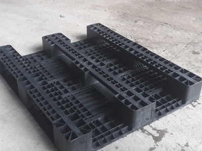 Mua bán pallet nhựa cũ tại Bến Tre với giá rẻ cạnh tranh 1