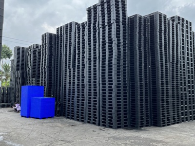 Mua bán pallet nhựa cũ tại Bến Tre với giá rẻ cạnh tranh 5