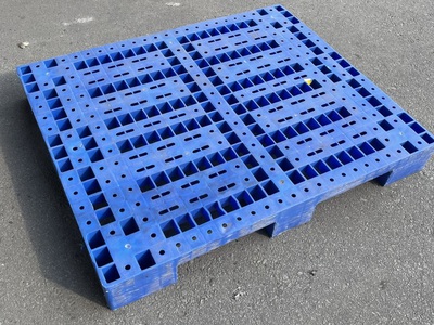 Mua bán pallet nhựa cũ tại Bến Tre với giá rẻ cạnh tranh 11