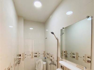 Bán nhà ngõ 418 Miếu Hai Xã 44 x 4 tầng GIÁ 3.5 tỉ mới tinh ngay Chợ Hàng 1