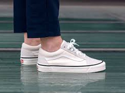Giày sneakers hot trend 2022 0