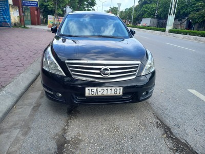 Cần bán xe tiana như hình 4