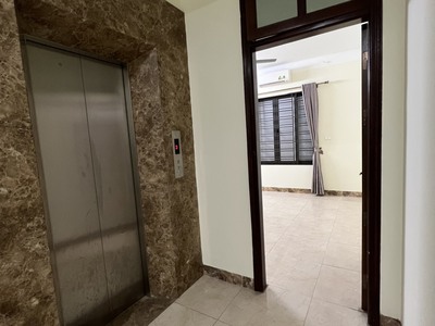 Chính chủ cần cho thuê tầng 2 diện tích 85m2 mặt đường Dương Quảng Hàm 0