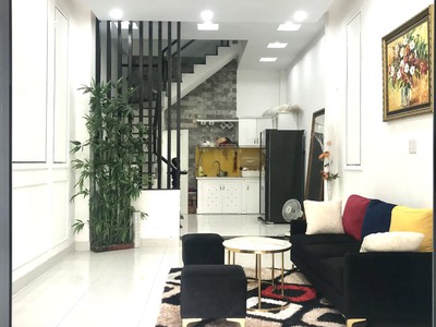 Nhà mặt tiền 1 trệt 3 lầu 1 sân thượng Phường 6 Tân Bình, TP.HCM 0