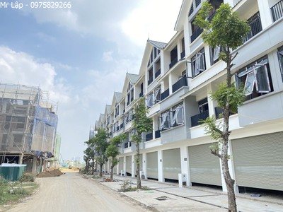 Cần bán biệt thự liền kề hinode royal park giá 4x/m2   rẻ như giá chung cư 0