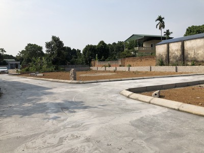 Bán 60m2 full thổ cưtrung tâm xã Bình Yên giá chỉ 850tr. 1