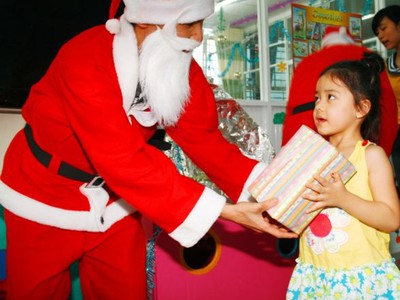 Dịch Vụ Giao Qùa Noel Tại Bình Dương 0