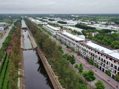 Bán nhà 1 trệt lầu sân thượng  an ninh khép kính không khí trong lành 0