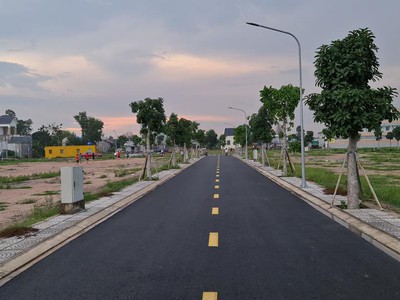 Giá 450tr 150m2 sổ hồng sẵn Liền kề khu dân cư 0